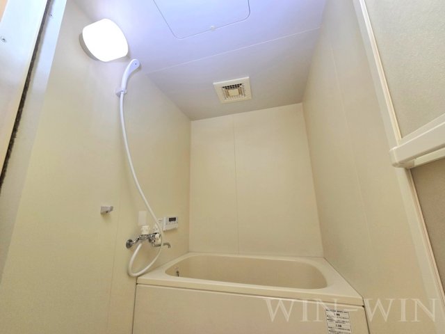 バス・シャワールーム　イメージ（同建物内別部屋の写真です）