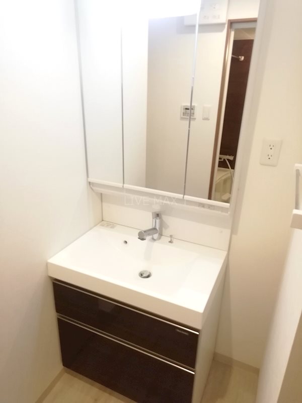 洗面設備　※写真は別部屋の物になります。