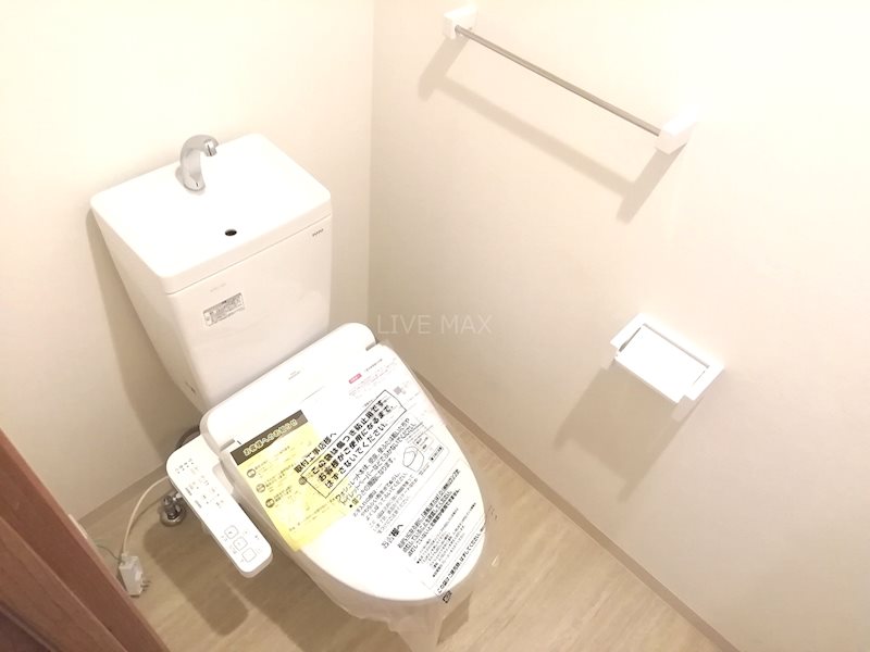 トイレ　※写真は別部屋の物になります。