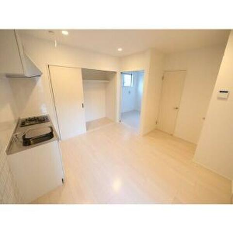 居室・リビング　室内