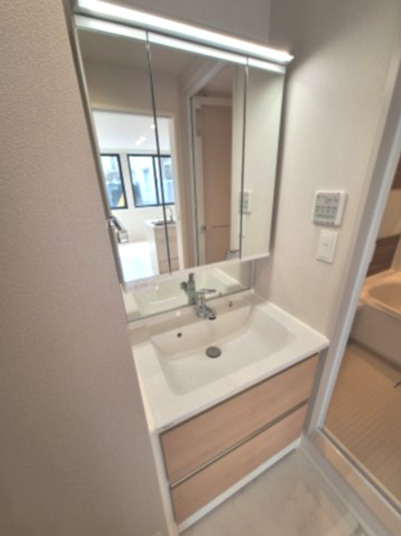 洗面設備　シャンプードレッサー