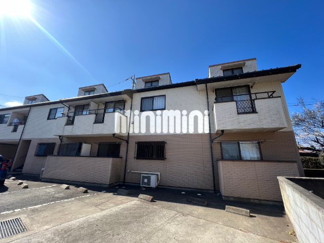 建物外観　落ち着いた雰囲気の外観です。