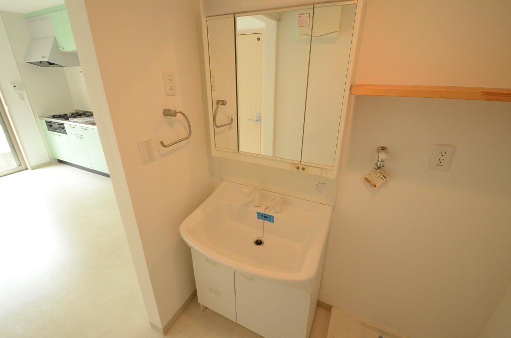 洗面設備　洗髪洗面化粧台