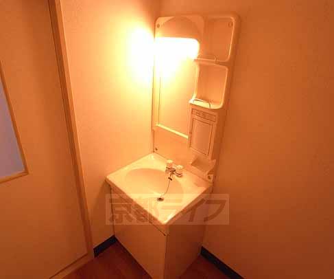 洗面設備　独立洗面台です。