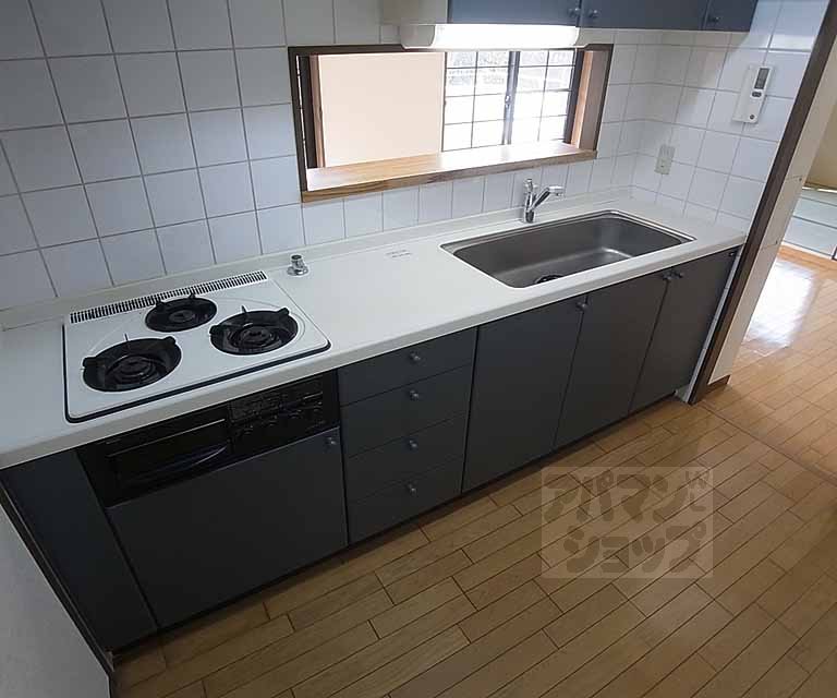 キッチン　システムキッチン装備です