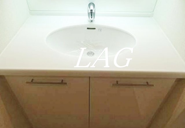洗面設備　洗面台です。