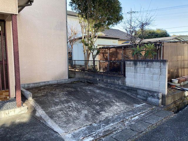 駐車場　駐車場