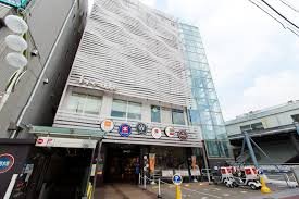 ショッピングセンター　フレンテ明大前（ショッピングセンター）まで129m