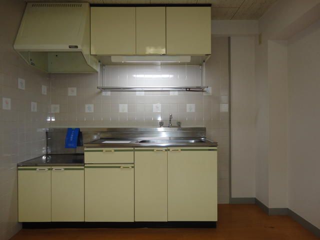 ツインヒルズA館のキッチン写真