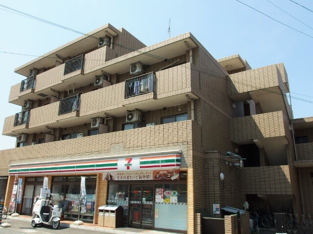 コンビニ　セブンイレブン川崎木月3丁目店（コンビニ）まで238m