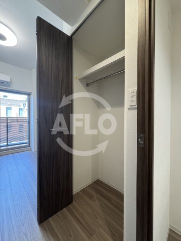 収納　プレサンス野江内代ペルティエ　クローゼット