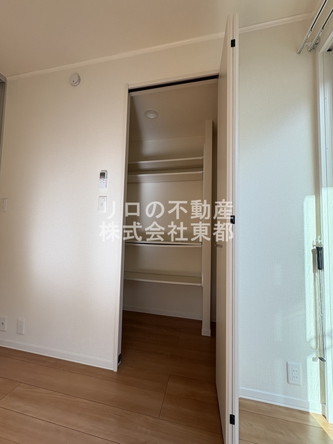 収納　奥行のある収納付です！増えがちな荷物をもスッキリ収納できます