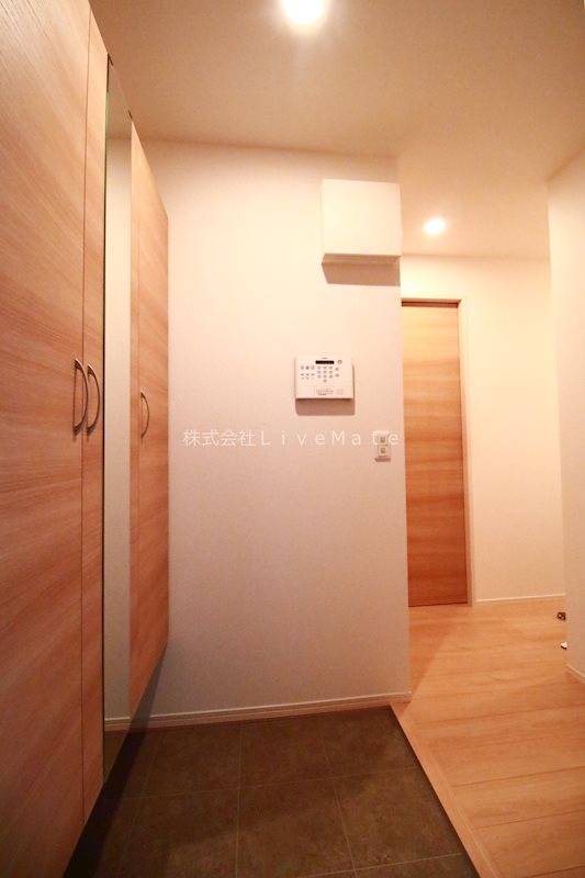 ラーク菅ノ口の玄関写真