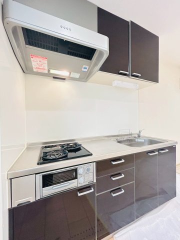 キッチン　同マンション別部屋　参考写真