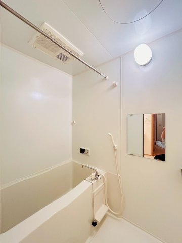 バス・シャワールーム　同マンション別部屋　参考写真