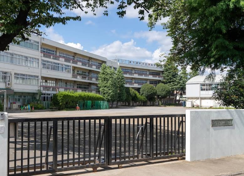 中学校　東久留米市立南中学校（中学校）まで1257m