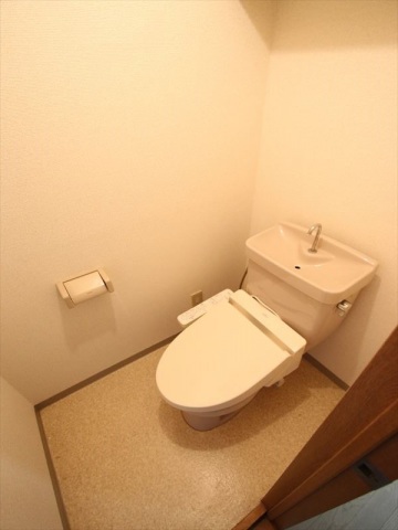 トイレ　ウォシュレット付のトイレ