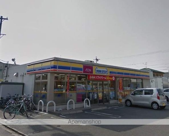 コンビニ　ミニストップ（コンビニ）まで393m