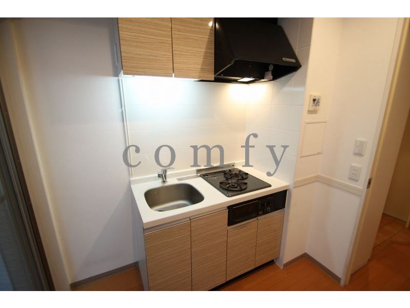 キッチン　ガス２口グリル付きシステムキッチン