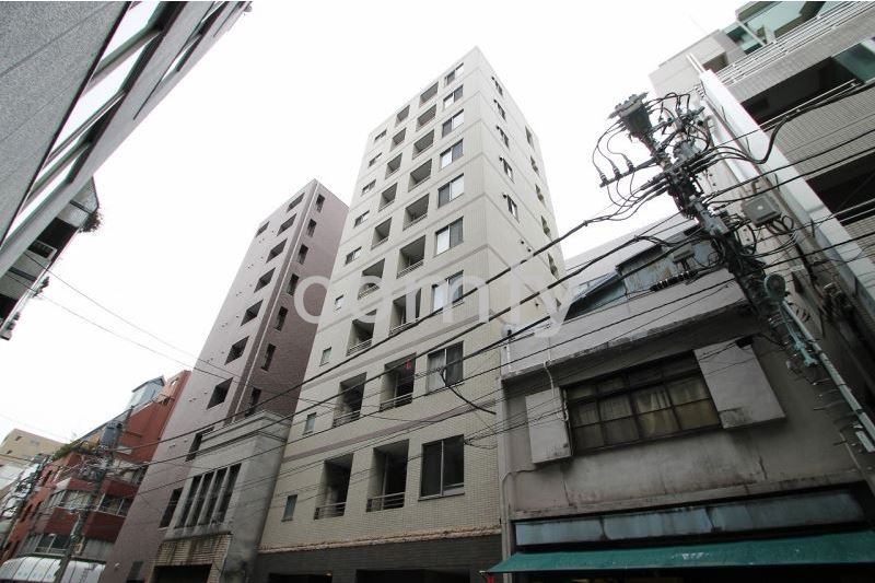 建物外観　タイル貼りの重厚感のある外観