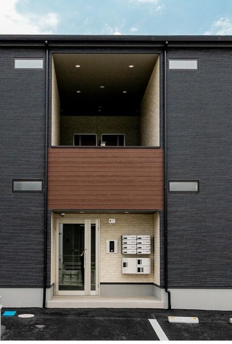 エントランス　安心・安全!!オートロック・宅配ボックス付き