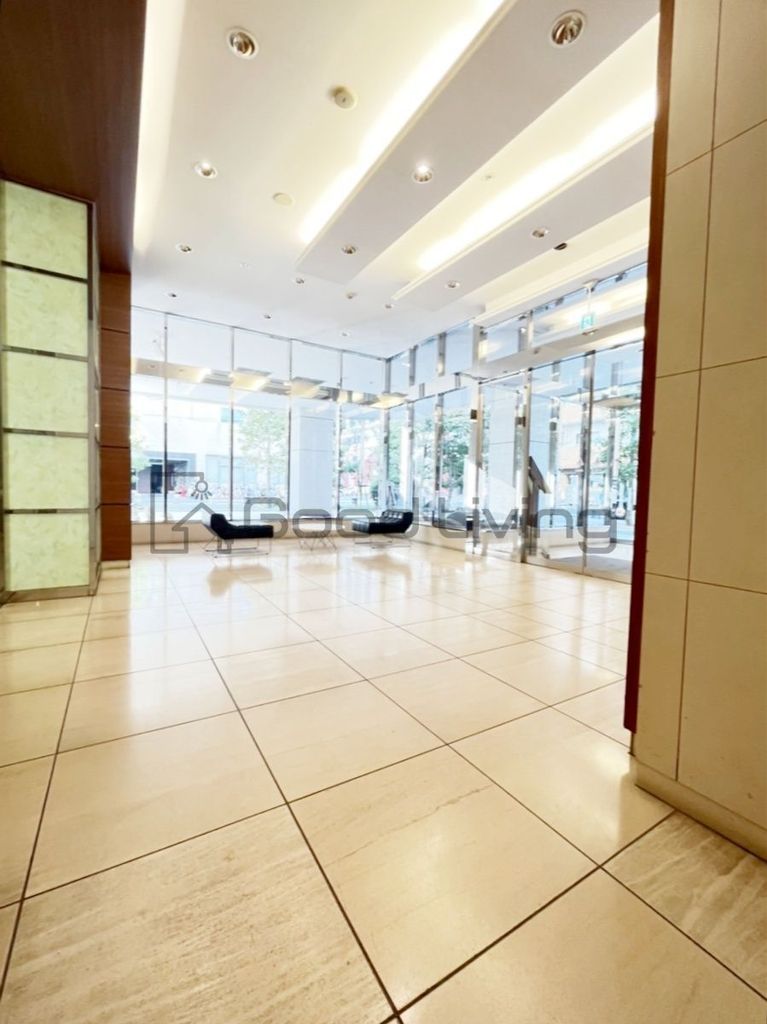 ロビー　エントランス