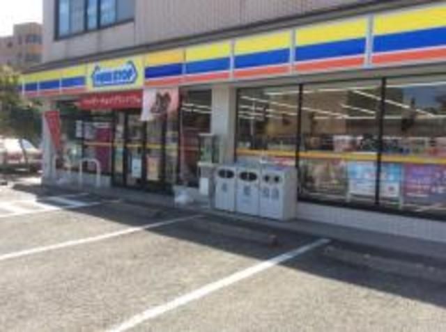 コンビニ　ミニストップ湘南台3丁目店（コンビニ）まで575m