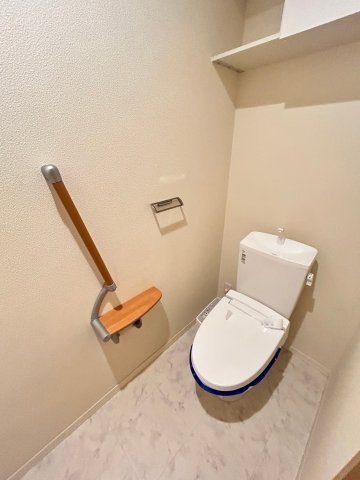 トイレ　別号室の画像です。ご参考下さい。