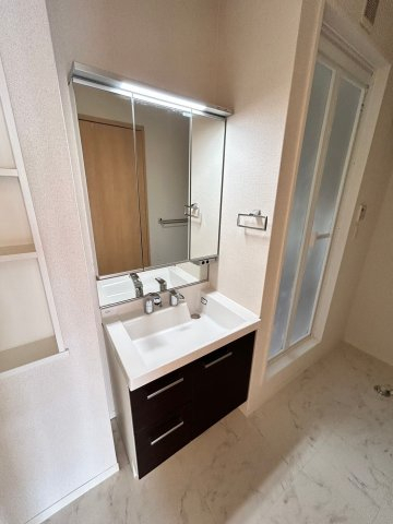 洗面設備　別号室の画像です。ご参考下さい