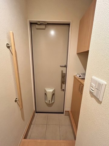 玄関　別号室の画像です。ご参考下さい