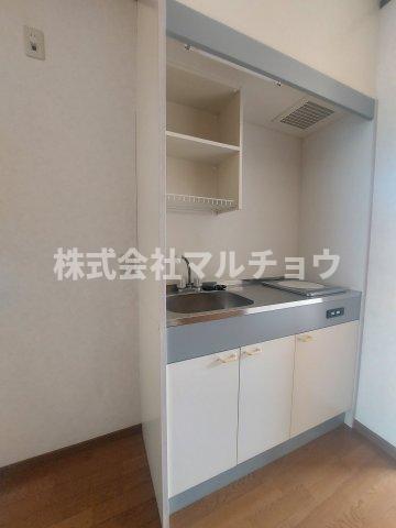 キッチン　コンパクトなキッチンで掃除もラクラク