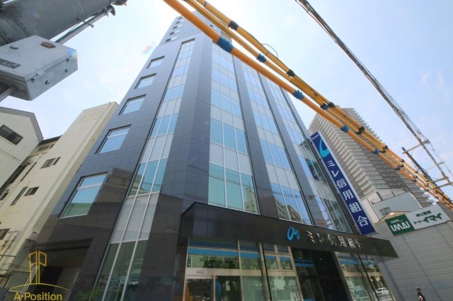 建物外観　アヴェニール中崎