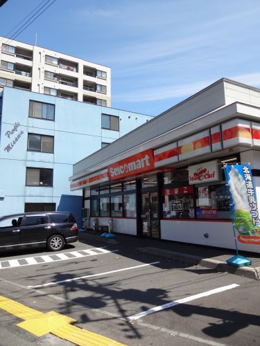 コンビニ　セイコーマート 豊平6条店（コンビニ）まで60m