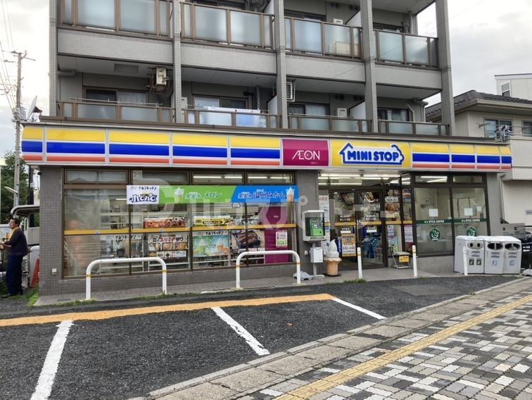 コンビニ　ミニストップ堀江4丁目店（コンビニ）まで270m