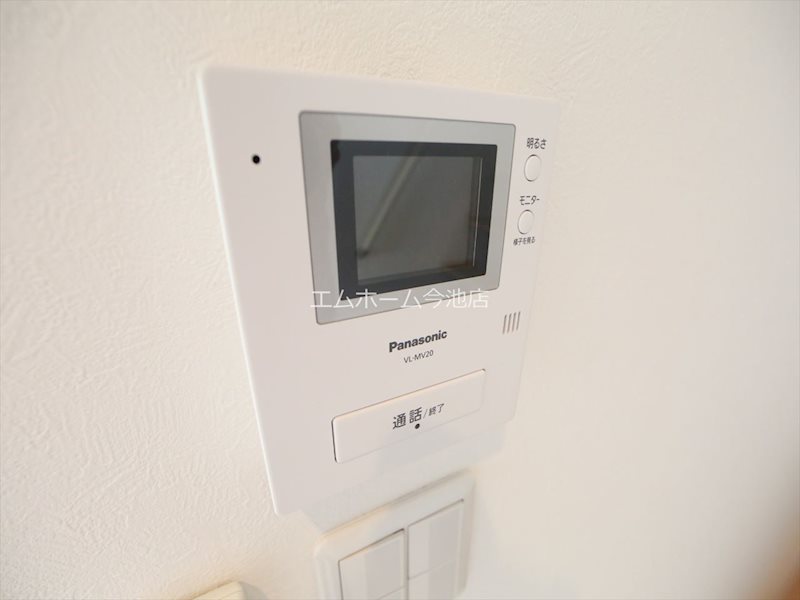 セキュリティ　TVモニター付インターホン