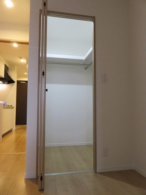 収納　反転タイプ