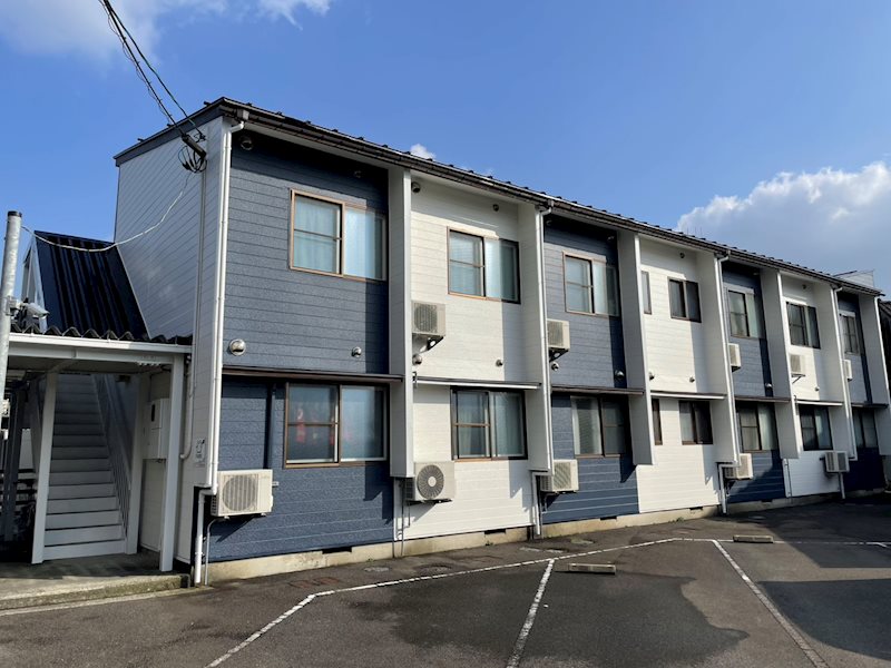 建物外観　福井市若杉浜1丁目のリノベーション賃貸アパートです。