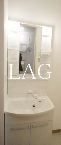 洗面設備　独立洗面台です。