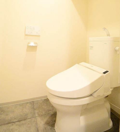 トイレ　★温水洗浄便座★