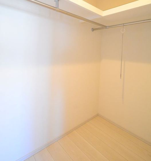 収納　★ウォークインクローゼットで収納力抜群★