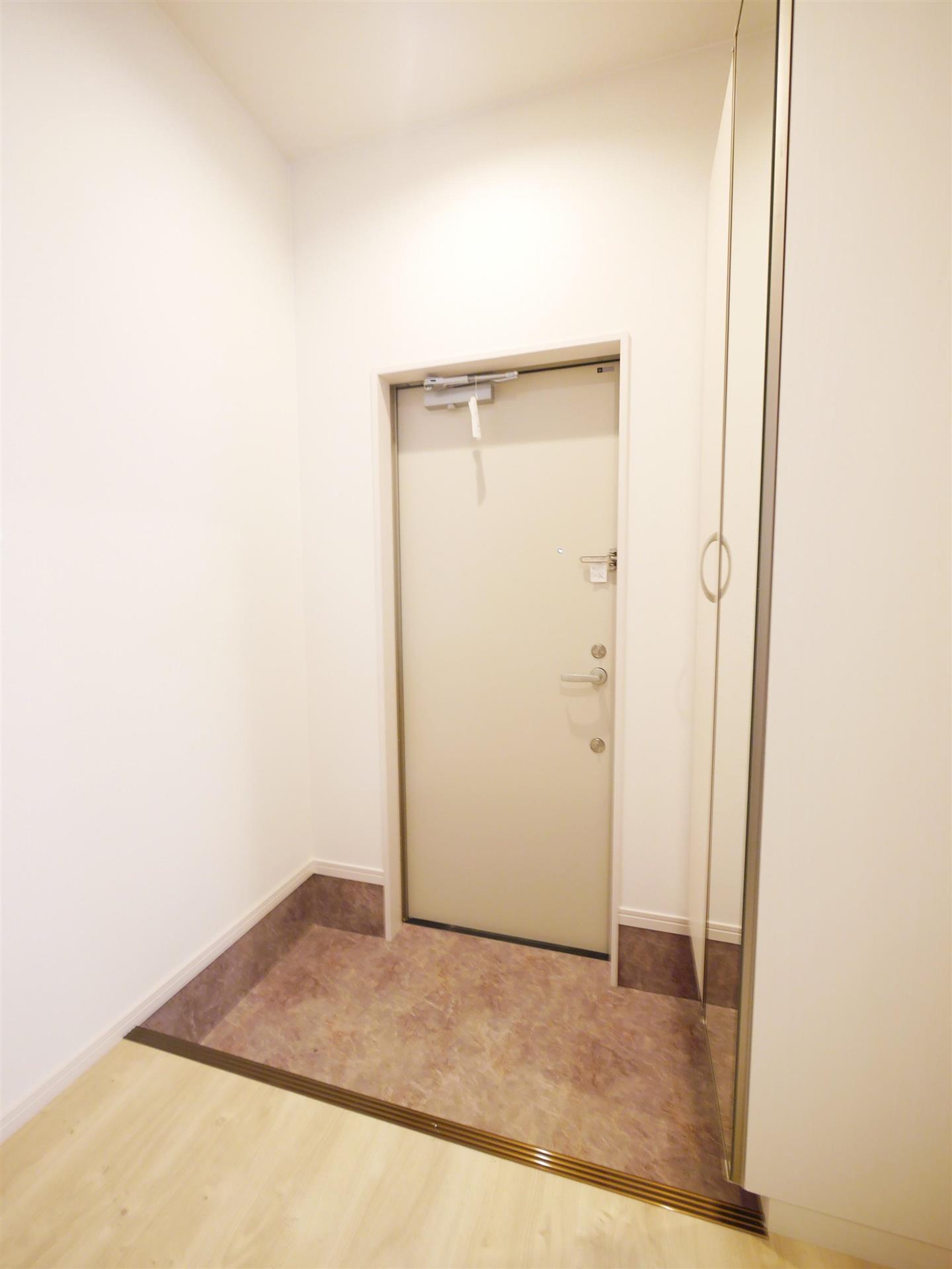 玄関　※同仕様写真