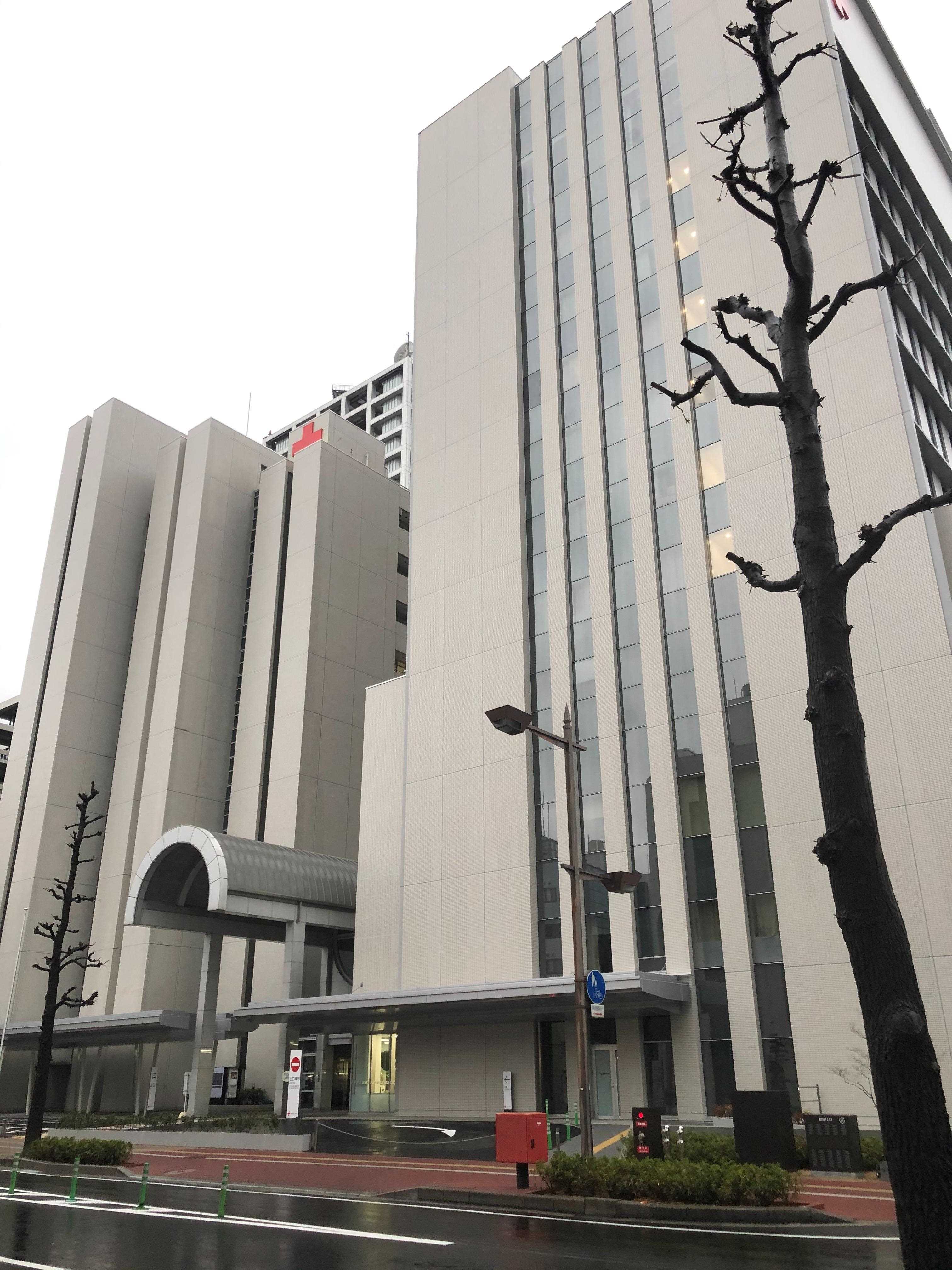 病院　高松赤十字病院（病院）まで407m