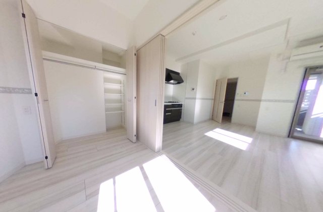 居室・リビング　使いやすい形の為、レイアウトを楽しめます♪