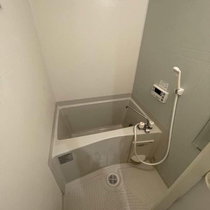 バス・シャワールーム　別部屋参照写真