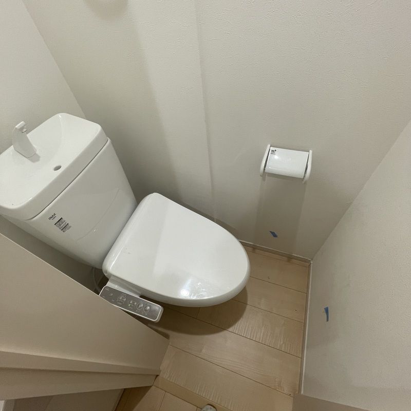 トイレ　別部屋参照写真