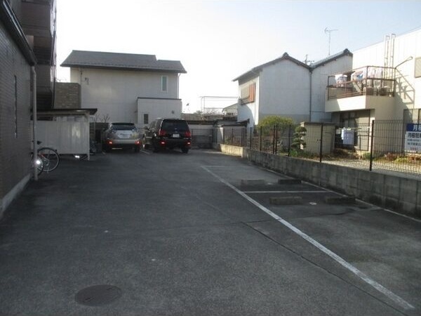 駐車場　駐車場があります