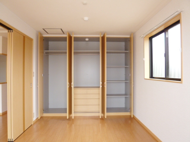 収納　たっぷりとした収納スペースです