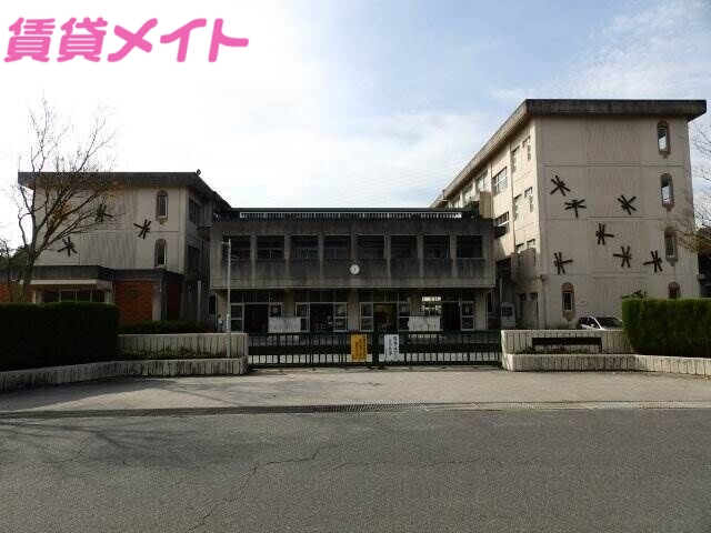 小学校　四日市市立内部東小学校（小学校）まで1248m