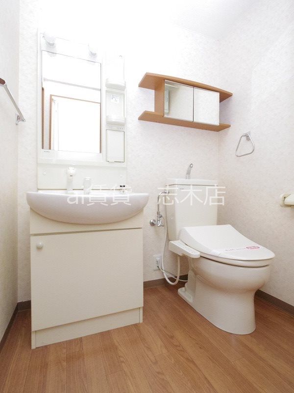 トイレ　※別号室写真