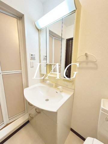 洗面設備　洗面台です。